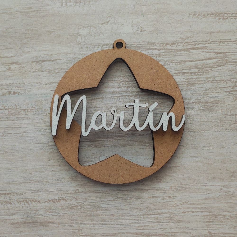 bola de navidad con estrella